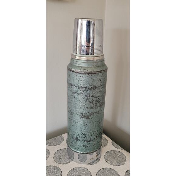 Vintage Aladdin Stanley Thermos - Picture 2 of 4